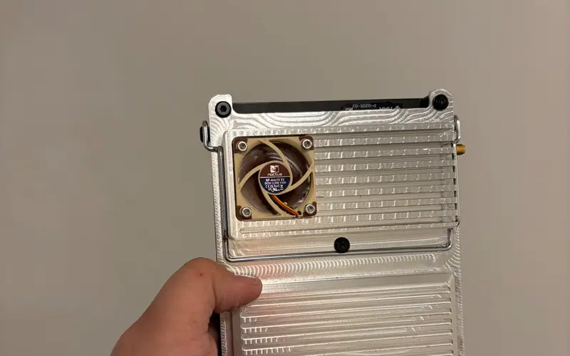 Preview image from ClockworkPi forum for “Machined backplate for proper CM5 cooling”